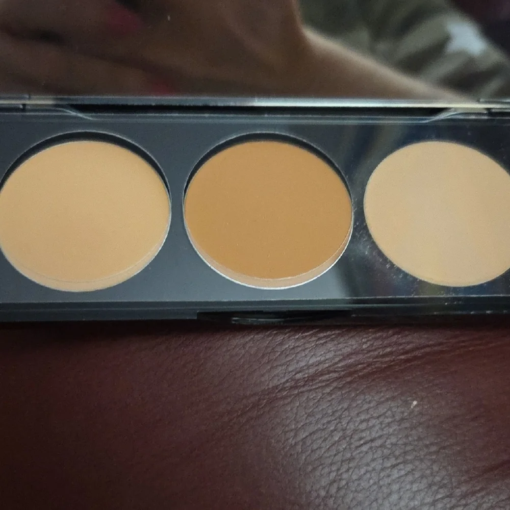 Mally Beauty Concealer Palette - Black Case